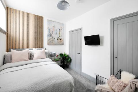 Room 2, 80 Kent Road, Swindon, SN1 3LW