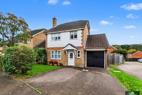 undefined, Barber Close, Crawley RH10