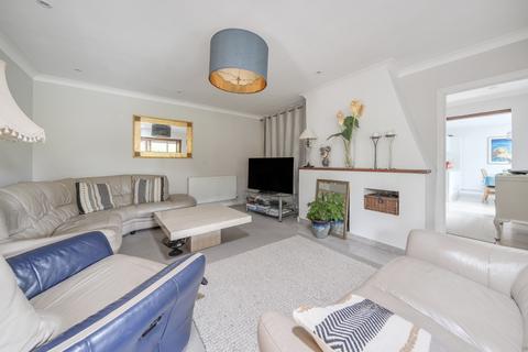 5 bedroom chalet for sale, The Street, Borden, Sittingbourne, Kent, ME9 8JH