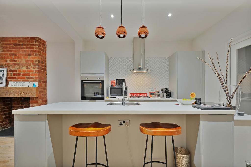 Kitchen-Living