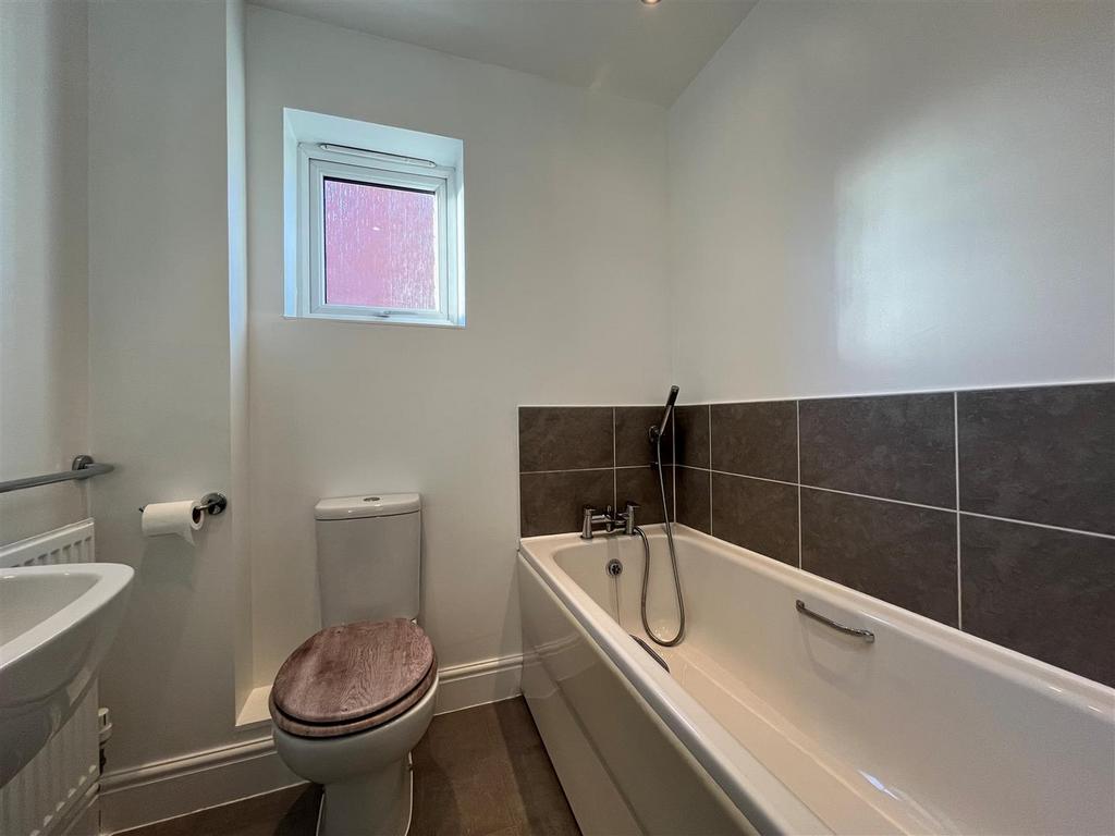 Fam bath 2.jpg