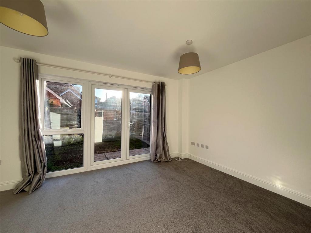 Living room 1.jpg