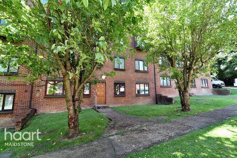 undefined, Buckland Hill, Maidstone