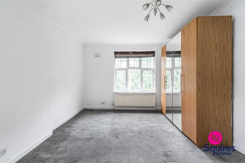 3 bedroom flat for sale, Holders Hill Road, Hendon