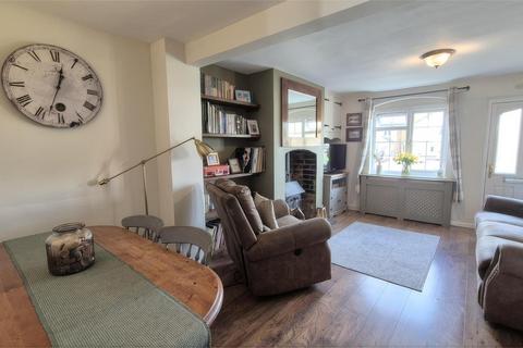 2 bedroom terraced house for sale, Banbury Road, Southam, CV47