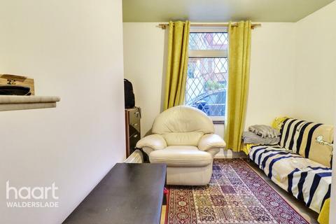 3 bedroom end of terrace house for sale, Beacon Road, Chatham