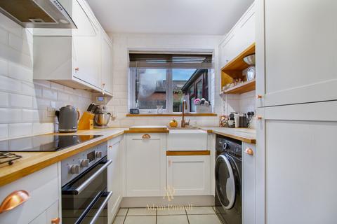 3 bedroom semi-detached house for sale, Rydal Close, Hinckley, LE10
