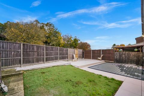4 bedroom end of terrace house for sale, Sycamore Field, Harlow