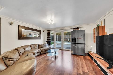 4 bedroom end of terrace house for sale, Sycamore Field, Harlow