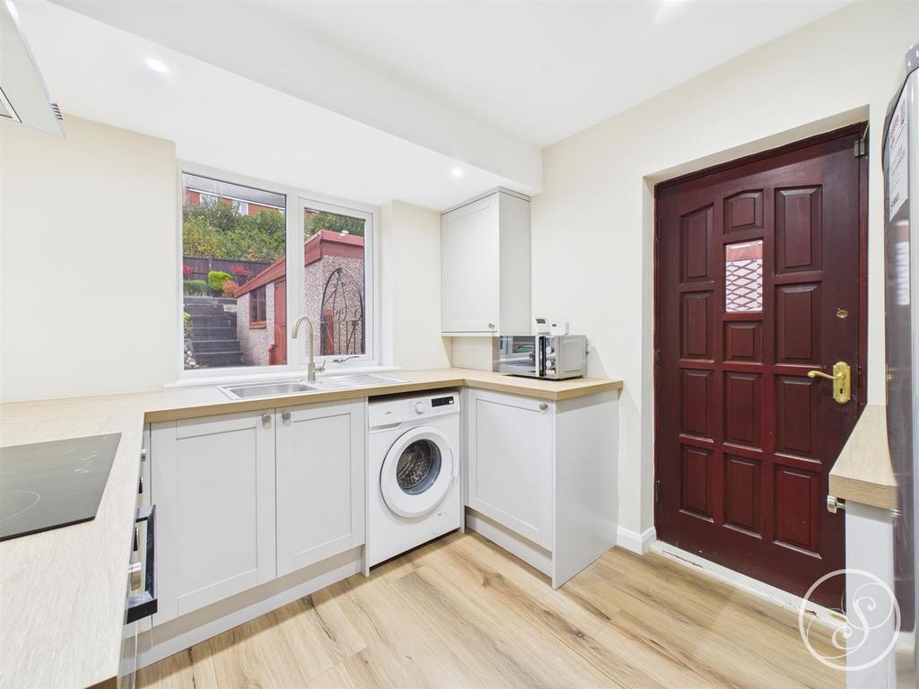 CAM02071 G0-PR0738-STILL011.jpg