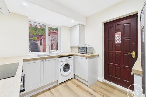 undefined, Banksfield Avenue, Yeadon, Leeds, LS19