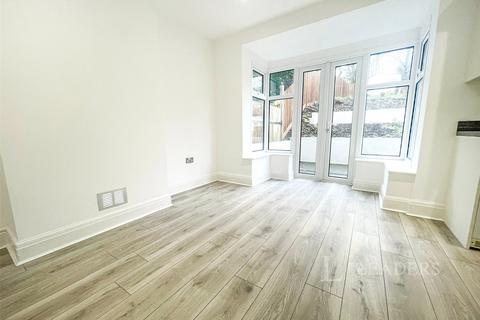 3 bedroom semi-detached house for sale, Oak Tree Gardens, Bromley
