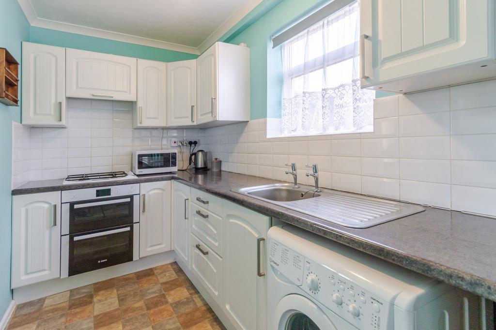 Kitchen (2)