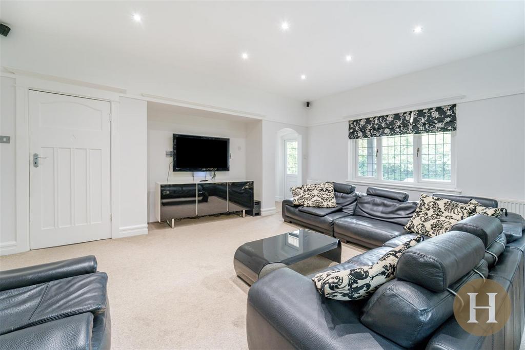 Hadleigh Estate Agents-2.jpg