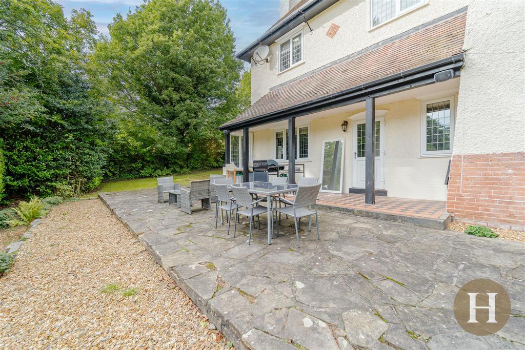 Hadleigh Estate Agents-42.jpg
