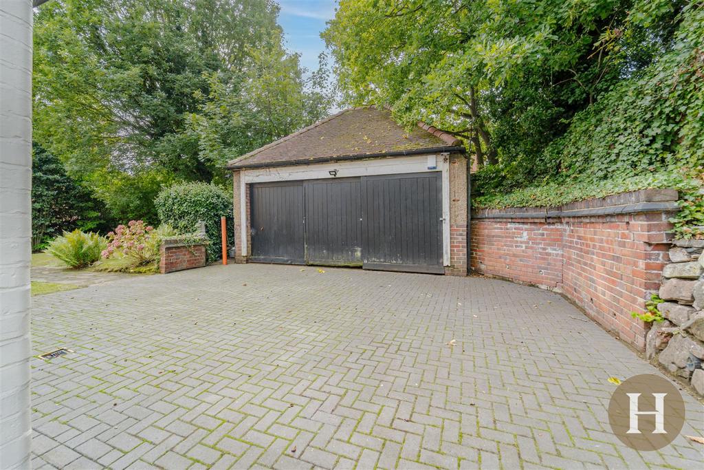 Hadleigh Estate Agents-44.jpg