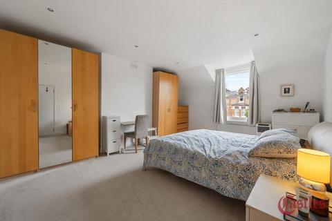 2 bedroom flat to rent, Crouch Hall Road , Crouch End, N8