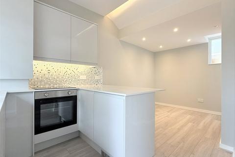 undefined, Skyfield Manor, West End Lane, Essendon, Hertfordshire, AL9