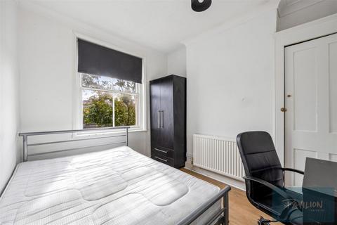 6 bedroom house share to rent, Roundhill Crescent, Brighton