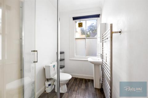 6 bedroom house share to rent, Roundhill Crescent, Brighton