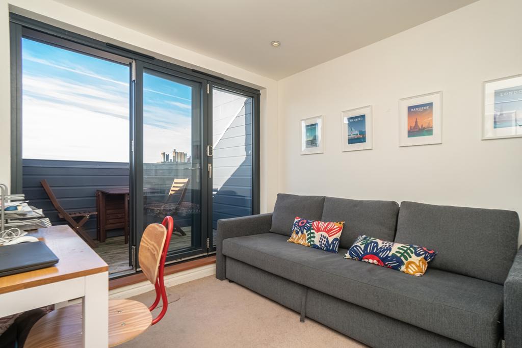 Balcony Room 1