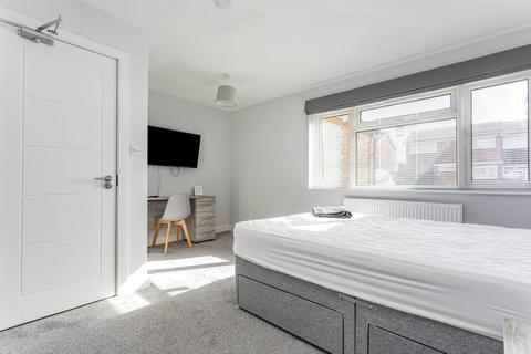 undefined, Chaucer Drive, Buckinghamshire HP21