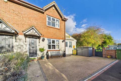 undefined, Frobisher Mews, Churchdown, Gloucester, Gloucestershire, GL3