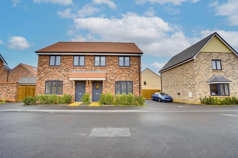 3 bedroom semi-detached house for sale, Rosemary Gardens, Newmarket CB8