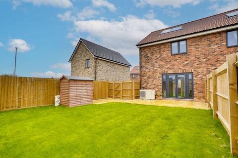 3 bedroom semi-detached house for sale, Rosemary Gardens, Newmarket CB8