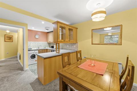 2 bedroom apartment to rent, Windsor House, Mauldeth Road West, Chorlton Cum Hardy