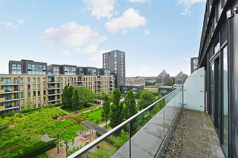 2 bedroom flat to rent, Ravensbourne Apartments, 5 Central Avenue, London SW6