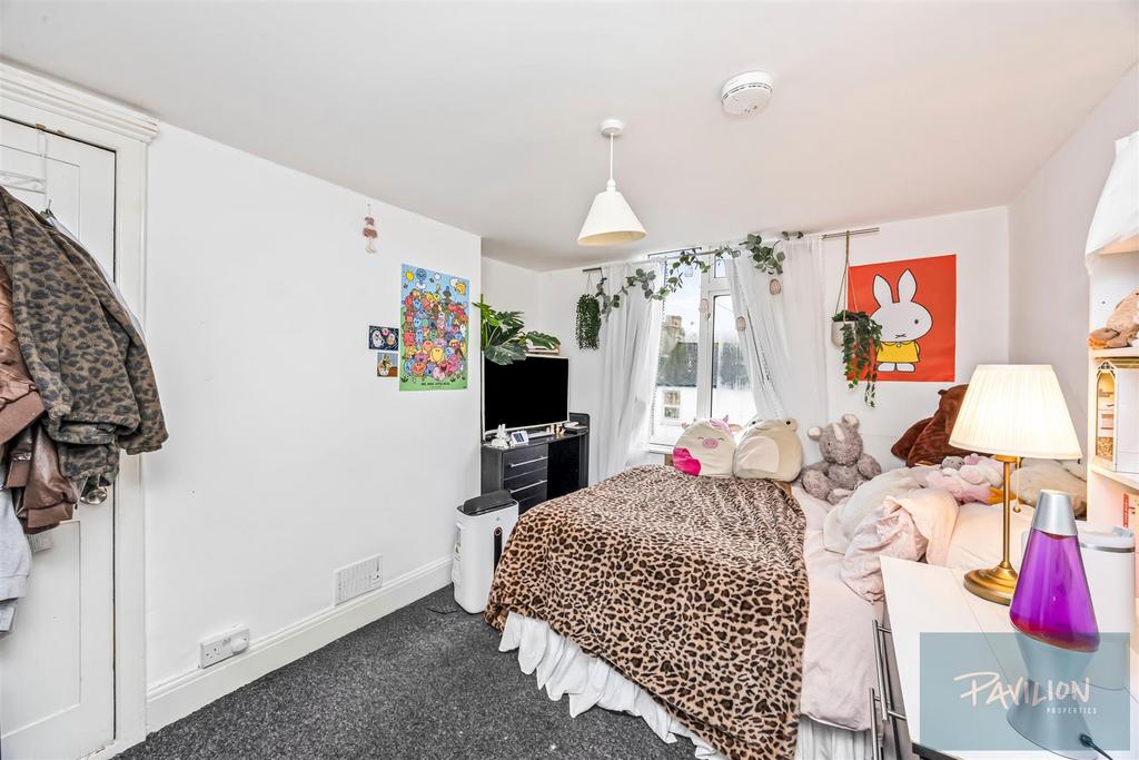 Upper Lewes Road, 125-003.JPG