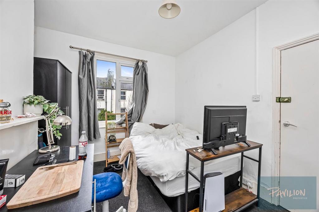 Upper Lewes Road, 125-009.JPG
