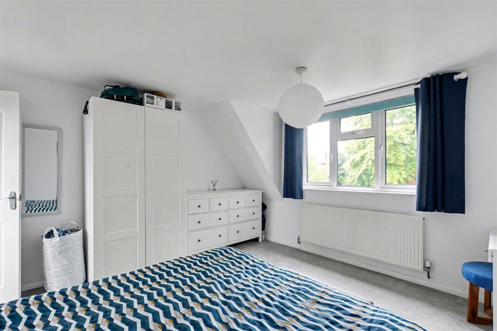 Bedroom 1 2.jpeg