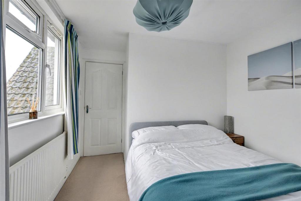 Bedroom 4 2.jpeg