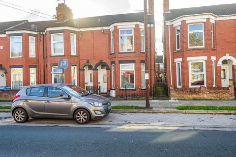 3 bedroom end of terrace house for sale, Summergangs Road, Hull HU8