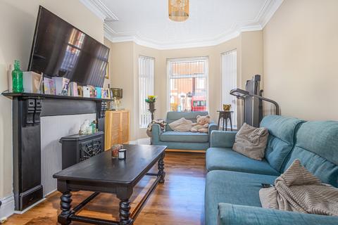 3 bedroom end of terrace house for sale, Summergangs Road, Hull HU8