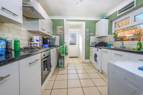 3 bedroom end of terrace house for sale, Summergangs Road, Hull HU8
