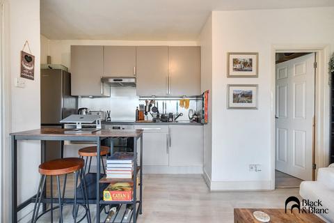1 bedroom apartment for sale, Central Hill, Crystal Palace, London, SE19