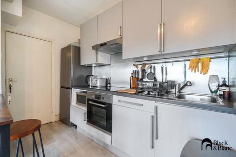 1 bedroom apartment for sale, Central Hill, Crystal Palace, London, SE19