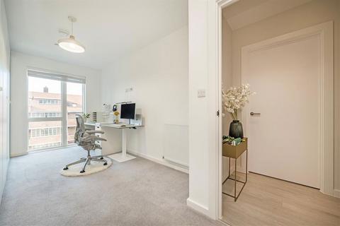 2 bedroom flat for sale, Pomeroy Street, London SE14
