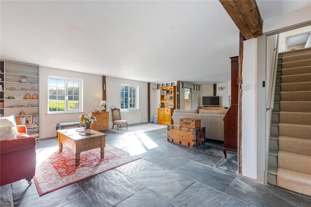 Sitting/Dining Room