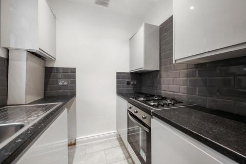 3 bedroom flat to rent, Burnley Road, London, NW10