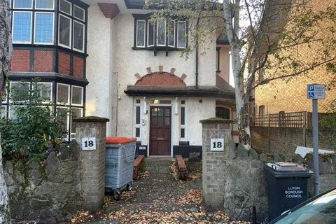 undefined, a Conway Road, Luton