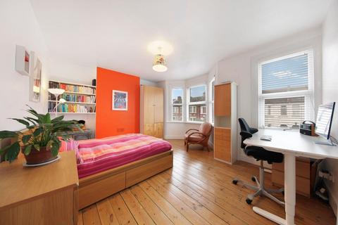 undefined, Litchfield Gardens, London, NW10