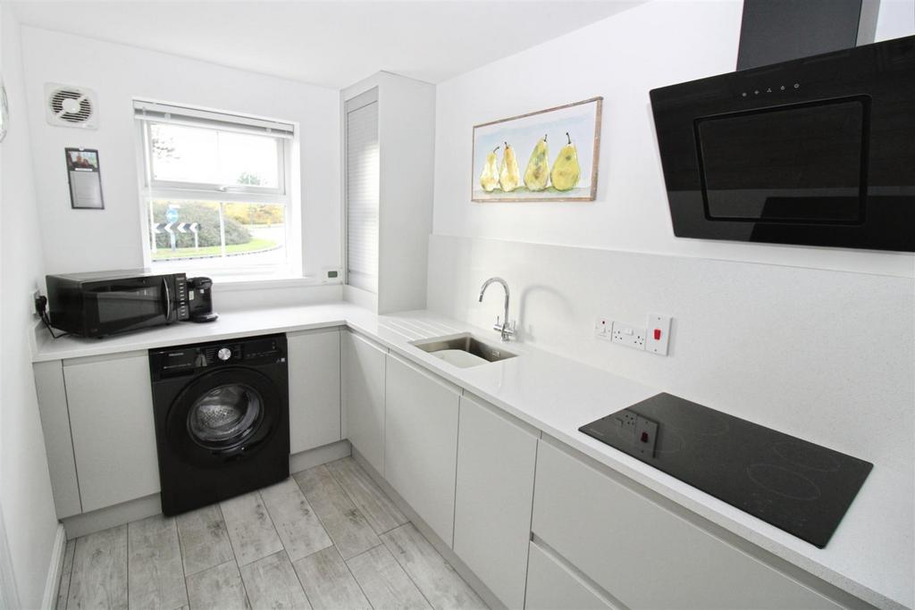 Fitted Dining Kitchen