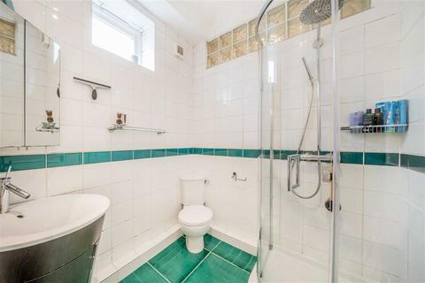 6 Anchor Mews, London, SW12 9PQ