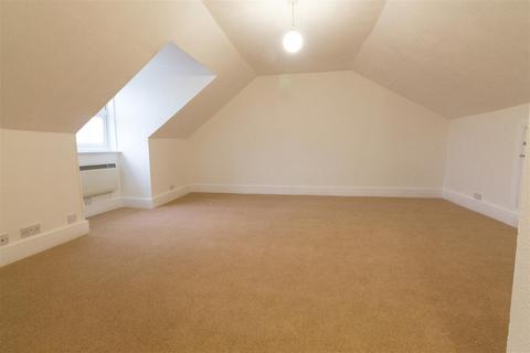 1 bedroom flat to rent, South Road, Haywards Heath