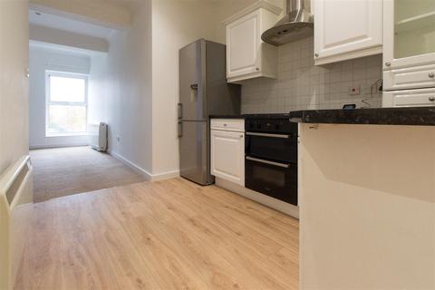 1 bedroom flat to rent, South Road, Haywards Heath