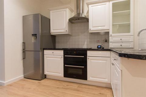 1 bedroom flat to rent, South Road, Haywards Heath